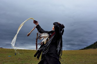 01-novice-shaman-mongolia-670