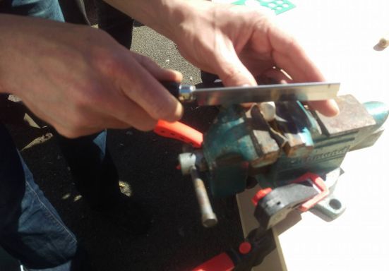 Martin cutting close up (BLURRY)